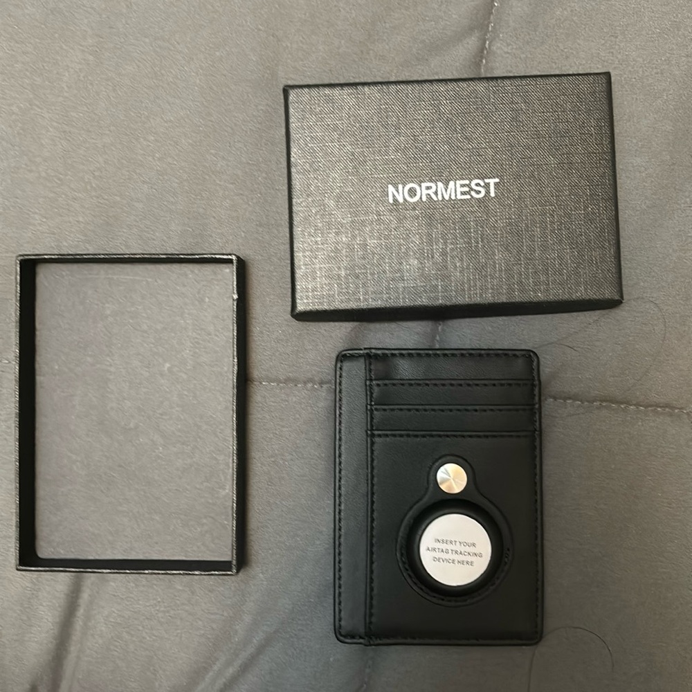 NEW Normest leather air tag Wallet
